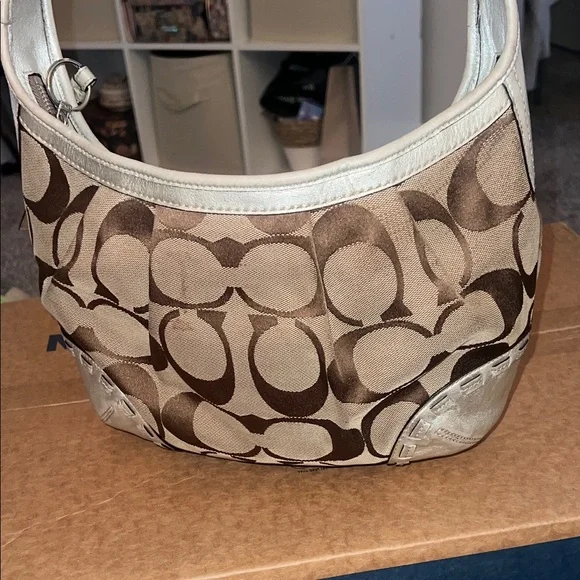 Coach Gold and Silver Monogram Hobo Y2K 2000s Pleated Shoulder Bag - Picture 11 of 11